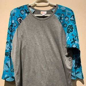 Lularoe Raglan style top